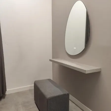 Amplio Estudio En Appartement *