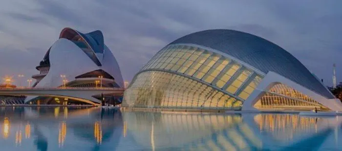 Amplio Estudio en Valencia *